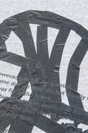 Concert Outfit Retro Graffiti Chair Lettering T-Shirt