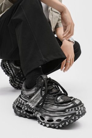 Concert Outfit Retro Tire Sole Chunky Sneakers