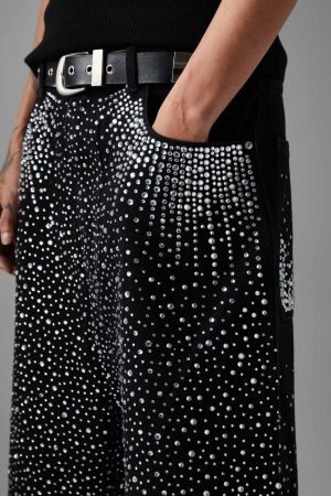 Concert Outfit Retro Washed Rhinestone Raw Edge Denim Shorts