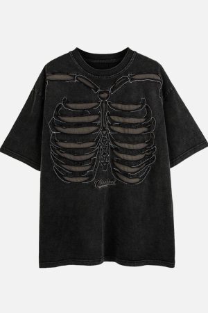 Concert Outfit Skull Distressed Wash Tee