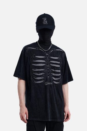 Concert Outfit Skull Distressed Wash Tee