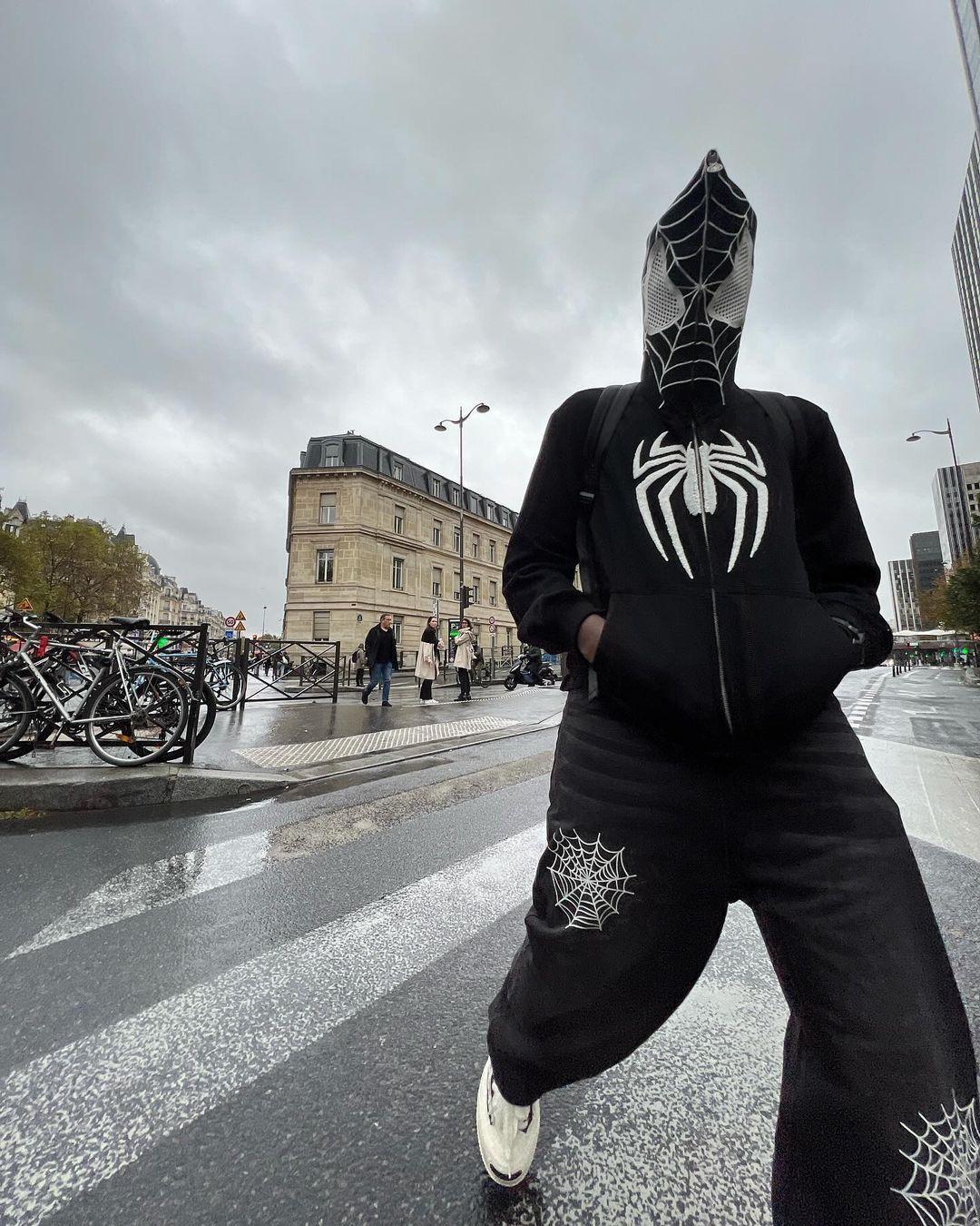 Concert Outfit Spider Web Embroidery Eye Viewable Hoodie Concert Outfit Spider Web Embroidery Eye Viewable Hoodie