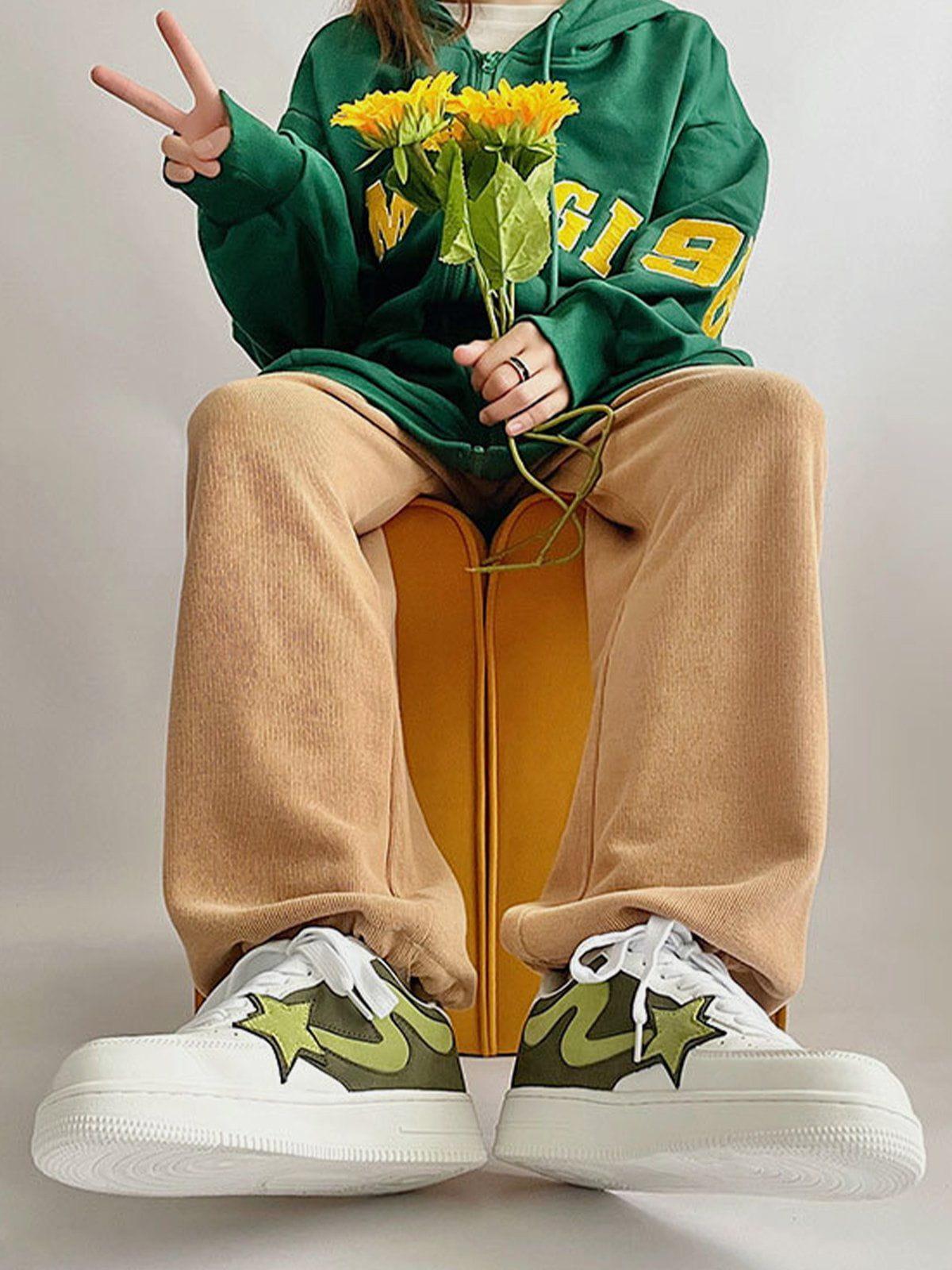 Concert Outfit Star Color Matching Casual Shoes Concert Outfit Star Color Matching Casual Shoes