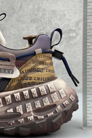 Concert Outfit Stitching Letter Tire Sole Platform Sneakers