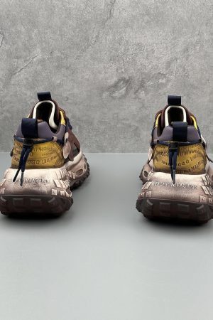 Concert Outfit Stitching Letter Tire Sole Platform Sneakers