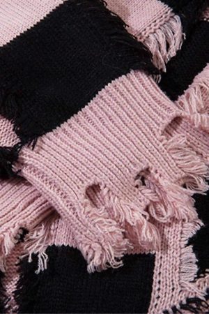 Concert Outfit Street Star Stripe Whisker Ripped Crew Neck Sweater