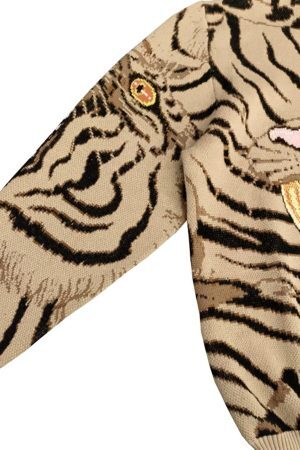Concert Outfit Tiger Crew Neck Knitted Sweater