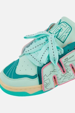 Concert Outfit Versatile Lightweight Soft-Soled Board Shoes