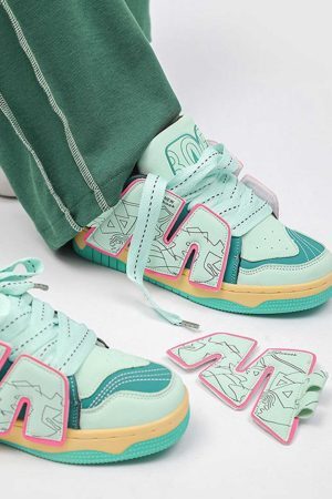 Concert Outfit Versatile Lightweight Soft-Soled Board Shoes