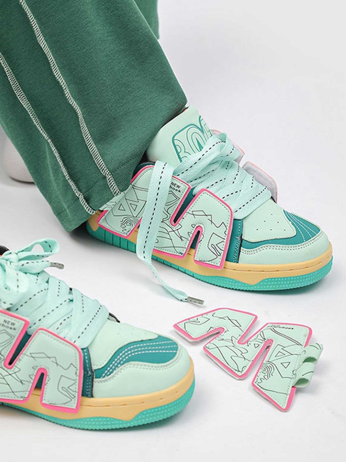 Concert Outfit Versatile Lightweight Soft-Soled Board Shoes Concert Outfit Versatile Lightweight Soft-Soled Board Shoes