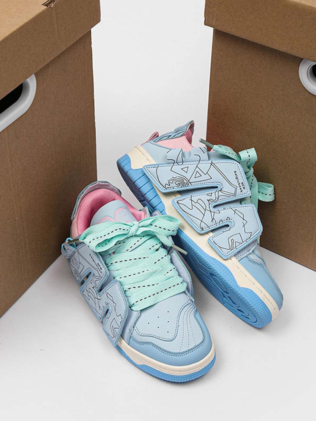 Concert Outfit Versatile Lightweight Soft-Soled Board Shoes Concert Outfit Versatile Lightweight Soft-Soled Board Shoes