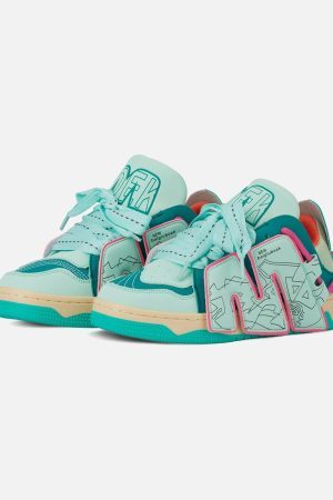 Concert Outfit Versatile Lightweight Soft-Soled Board Shoes