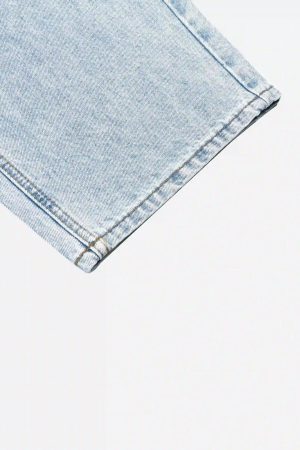 Concert Outfit Vintage Classic Washed Light Blue Jeans