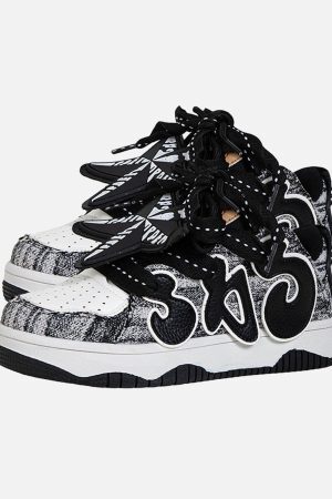 Concert Outfit Vintage Denim Shoes