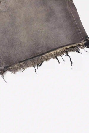 Concert Outfit Vintage Distressed Denim Gradient Shorts