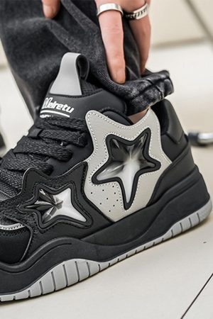 Concert Outfit Vintage Star Sneakers