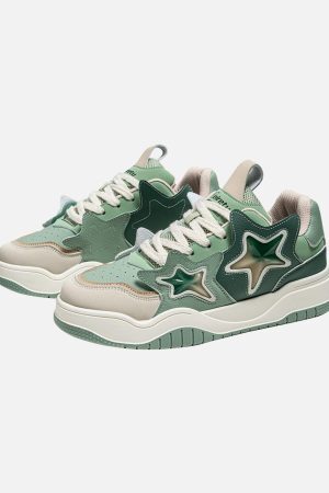 Concert Outfit Vintage Star Sneakers