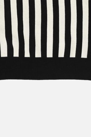 Concert Outfit Vintage Vertical Striped Preppy V-Neck Sweater