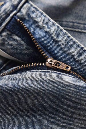 Concert Outfit Vintage Washed And Frayed Baggy Jeans