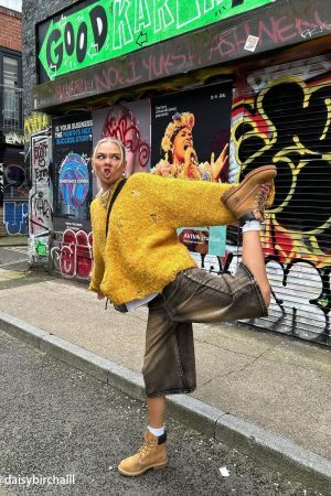 Concert Outfit Vintage Washed Longline Jorts