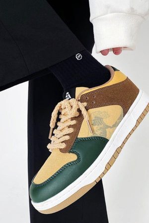 Concert Outfit Vintage Wave Print Skate Shoes