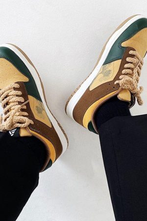 Concert Outfit Vintage Wave Print Skate Shoes