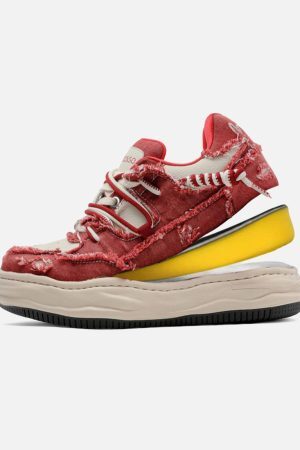 Concert Outfit Washed Denim Low-Top Raw Edge Sneakers