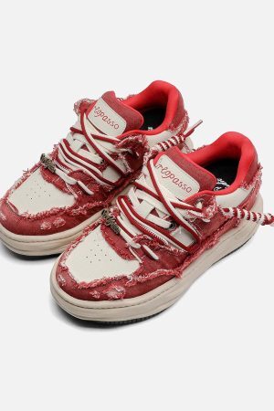 Concert Outfit Washed Denim Low-Top Raw Edge Sneakers
