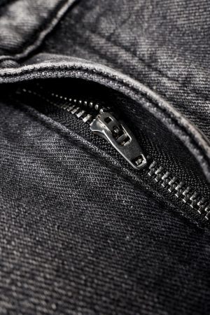 Concert Outfit Washed Distressed Pleated Cargo Jeans