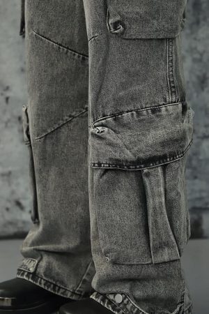 Concert Outfit Washed Multi-Pocket Cargo Jeans