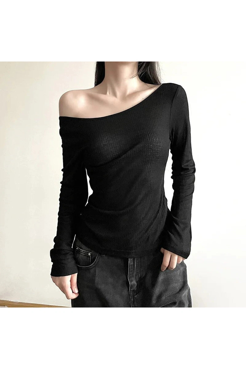 New Style Trends - Aesthetic Black Off-Shoulder Ribbed Top - Outfit Ideas