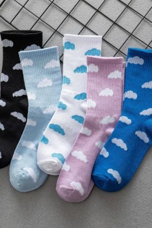 New Style Trends - Aesthetic Cloud Nine Cozy Socks - Outfit Ideas