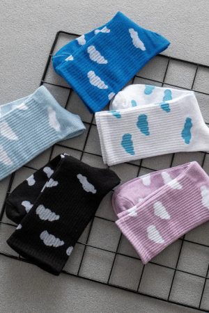 New Style Trends - Aesthetic Cloud Nine Cozy Socks - Outfit Ideas