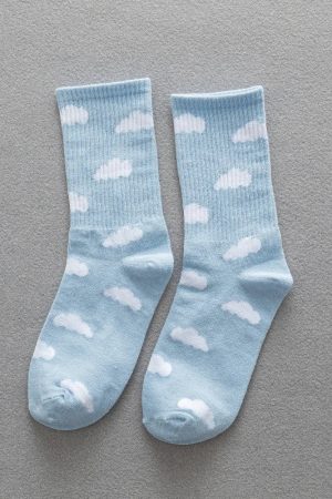 New Style Trends - Aesthetic Cloud Nine Cozy Socks - Outfit Ideas