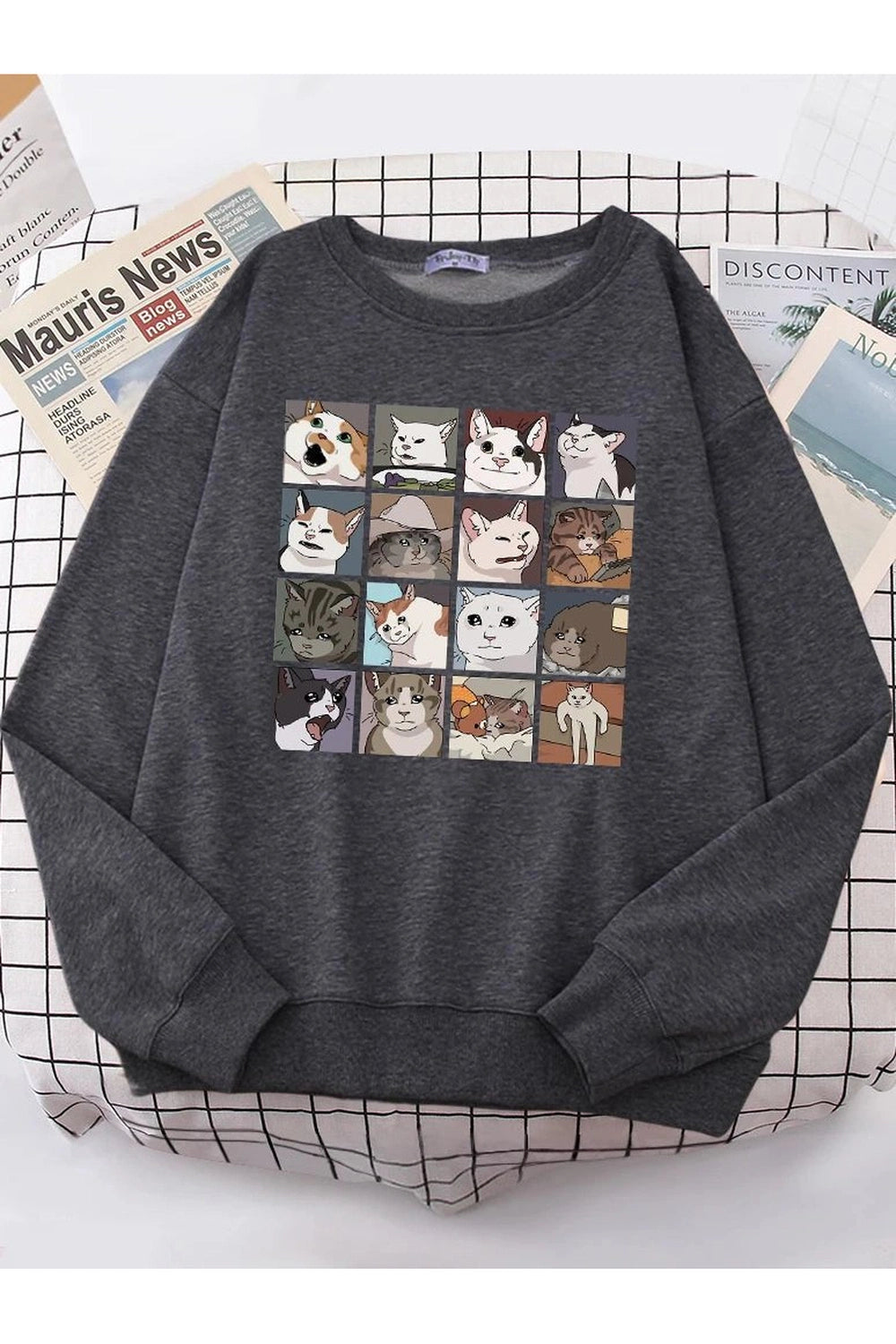 New Style Trends - Aesthetic Meme Cats Oversized Sweatshirt - Outfit Ideas