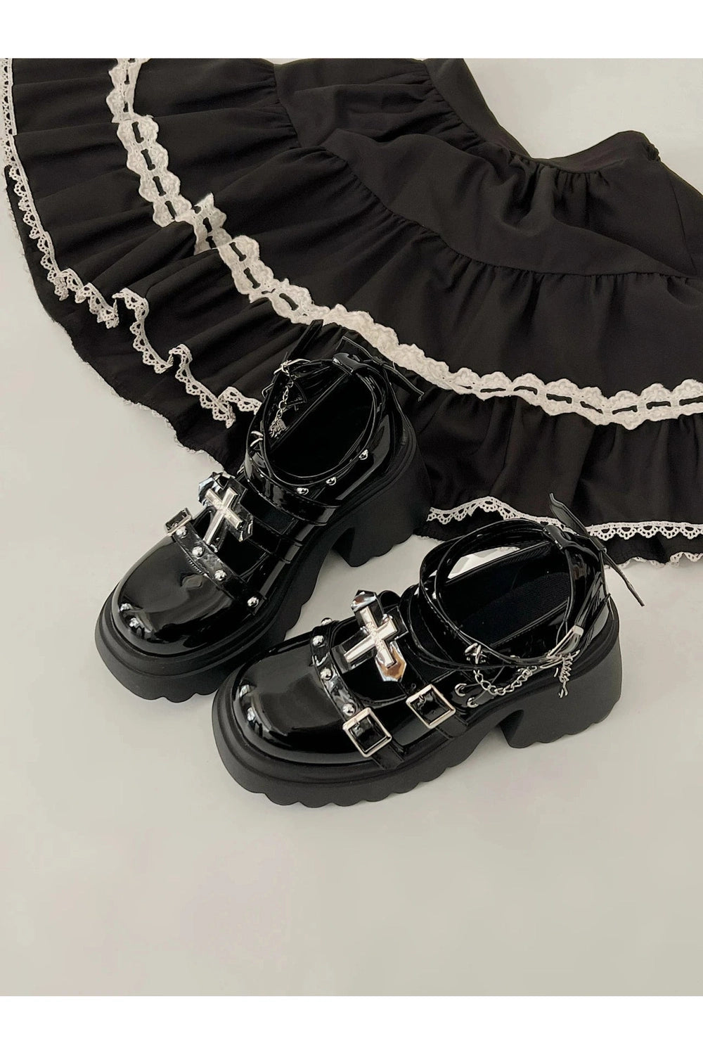 New Style Trends - Alt Dark Angel Chain Strap Shoes - Outfit Ideas New Style Trends - Alt Dark Angel Chain Strap Shoes - Outfit Ideas