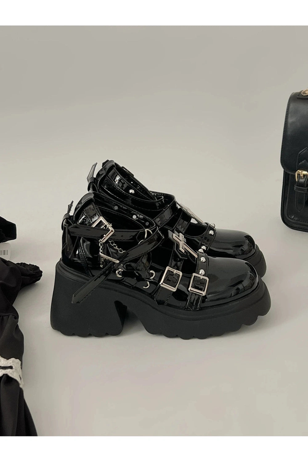New Style Trends - Alt Dark Angel Chain Strap Shoes - Outfit Ideas New Style Trends - Alt Dark Angel Chain Strap Shoes - Outfit Ideas