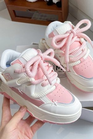 New Style Trends - Bubble Pop Pastel Aesthetic Chunky Sneakers - Outfit Ideas