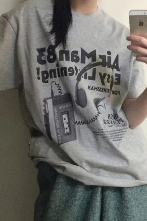 New Style Trends - Cassette Player Y2k T-Shirt - Outfit Ideas