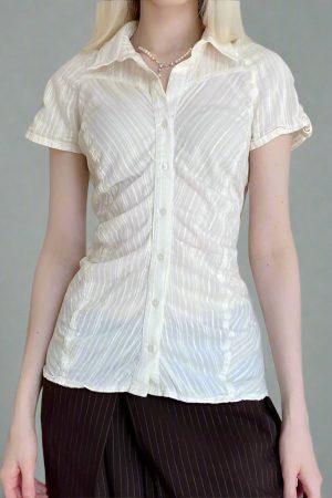 New Style Trends - Collared White Coquette Shirt - Outfit Ideas