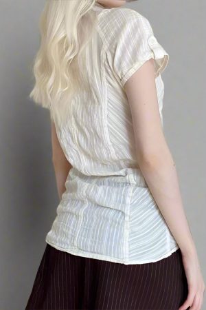 New Style Trends - Collared White Coquette Shirt - Outfit Ideas