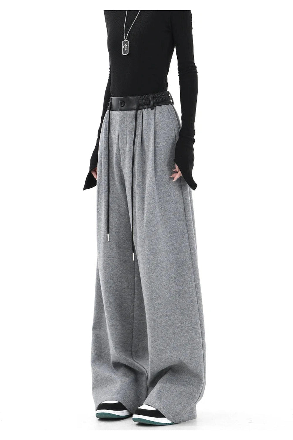 New Style Trends - Contrast Spliced Wide Pants - Outfit Ideas