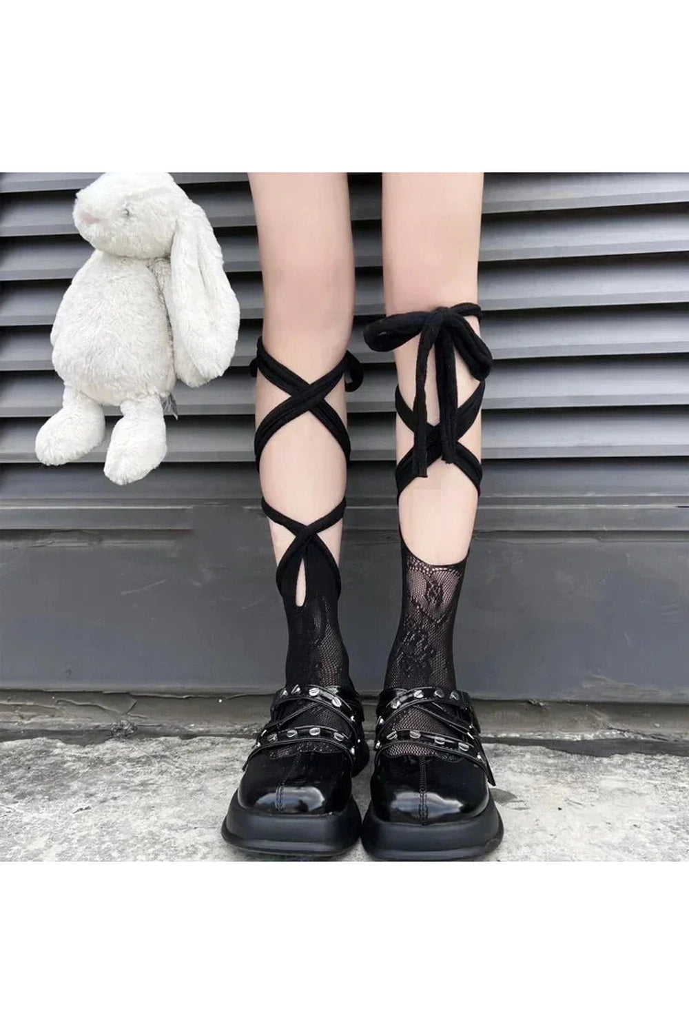 New Style Trends - Coquette Lace Fishnet Split-toe Socks - Outfit Ideas New Style Trends - Coquette Lace Fishnet Split-toe Socks - Outfit Ideas