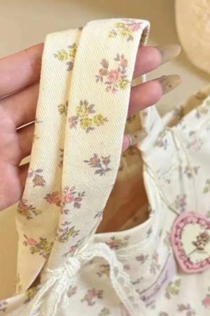 New Style Trends - Coquette Large Lace Bow Bag - Outfit Ideas