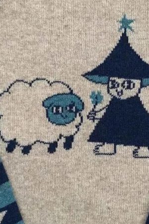 New Style Trends - Cozy Critter Raglan Aesthetic Sweater - Outfit Ideas