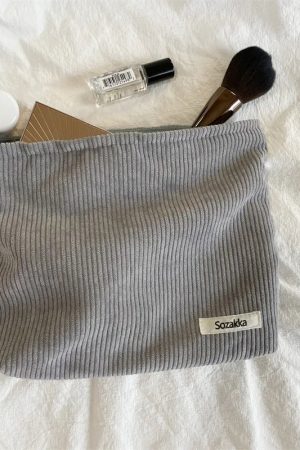 New Style Trends - Cozy Ribbed Zipper Aesthetic Bag - Outfit Ideas