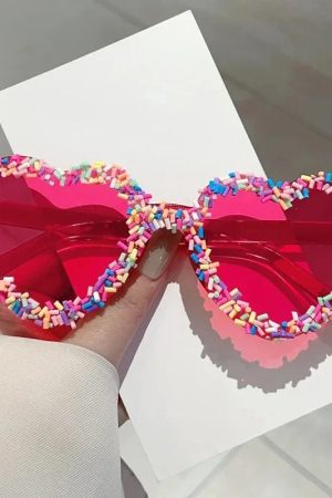 New Style Trends - Cute Candy Pop Heart Sunglasses - Outfit Ideas