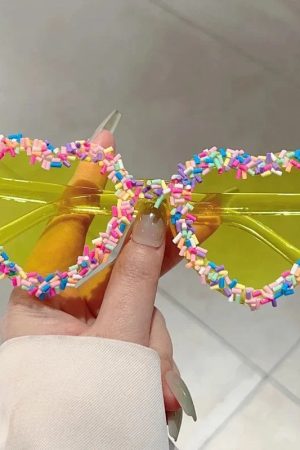 New Style Trends - Cute Candy Pop Heart Sunglasses - Outfit Ideas