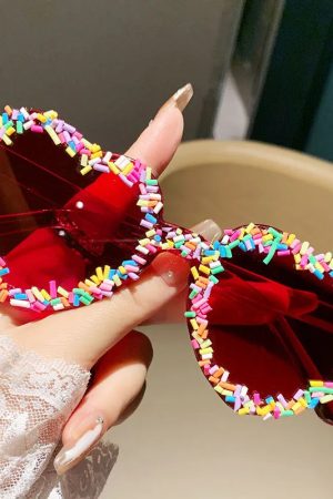 New Style Trends - Cute Candy Pop Heart Sunglasses - Outfit Ideas