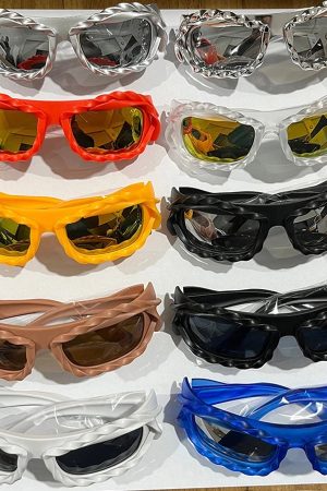 New Style Trends - Cyber Y2k Chains Futuristic Sunglasses - Outfit Ideas